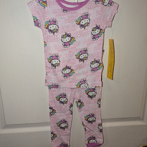 NWT Hello Kitty Pink Kids Pajamas 18m - Picture 2 of 3